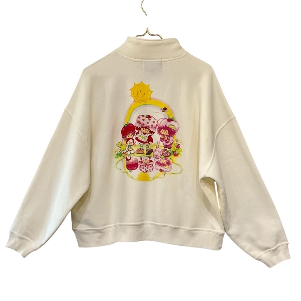 Strawberry Shortcake Quarter Zip Graphic Sweatshirt NWT - Picture 2 of 8